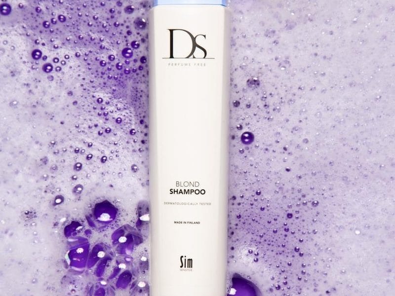 DS Blond Shampoo bland lila skum